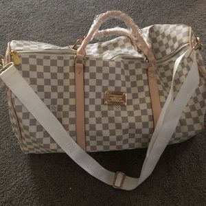 Weekend travel bag